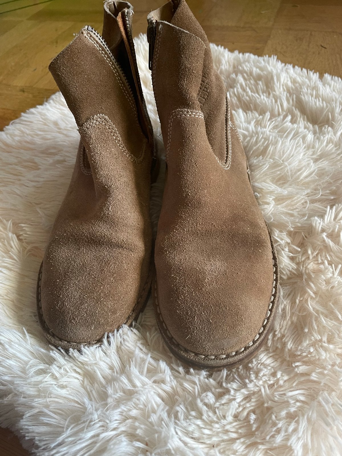 Shabbies Amsterdam suède enkellaarzen - Maat 39, Ophalen of Verzenden, Gedragen, Beige, Lage of Enkellaarzen