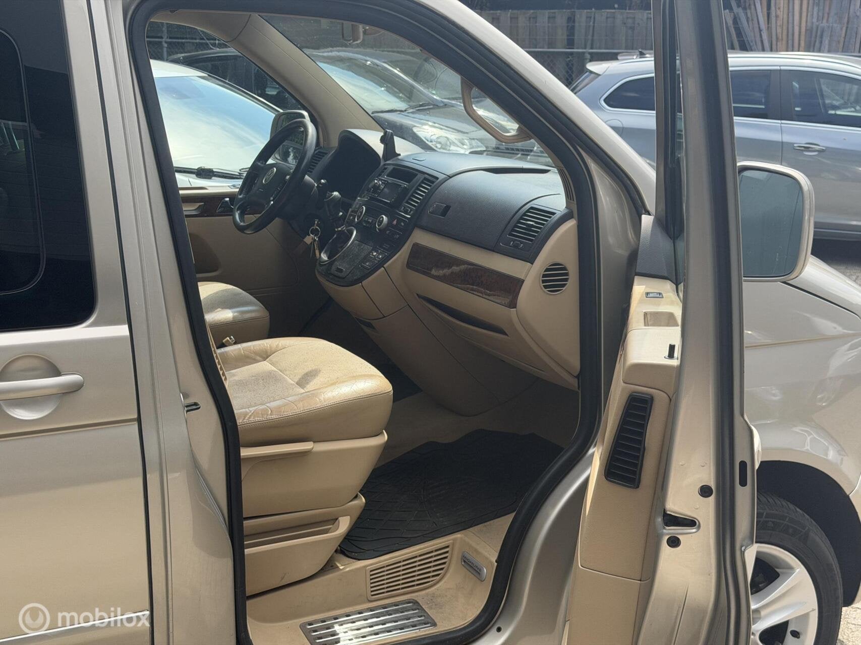 Volkswagen MULTIVAN Camper | 7 Zits | Ruim, Caravans en Kamperen, Campers, Volkswagen AG (Duitsland), Volkswagen, Berliner Ring 2, 38440 Wolfsburg, Duitsland