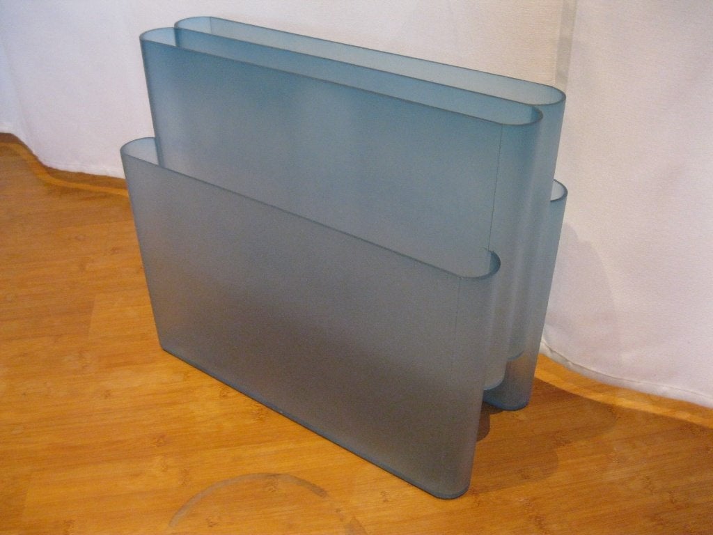 Kartell magazine holder - krantenbak, Lectuurbak, Ophalen of Verzenden, Zo goed als nieuw, Kunststof