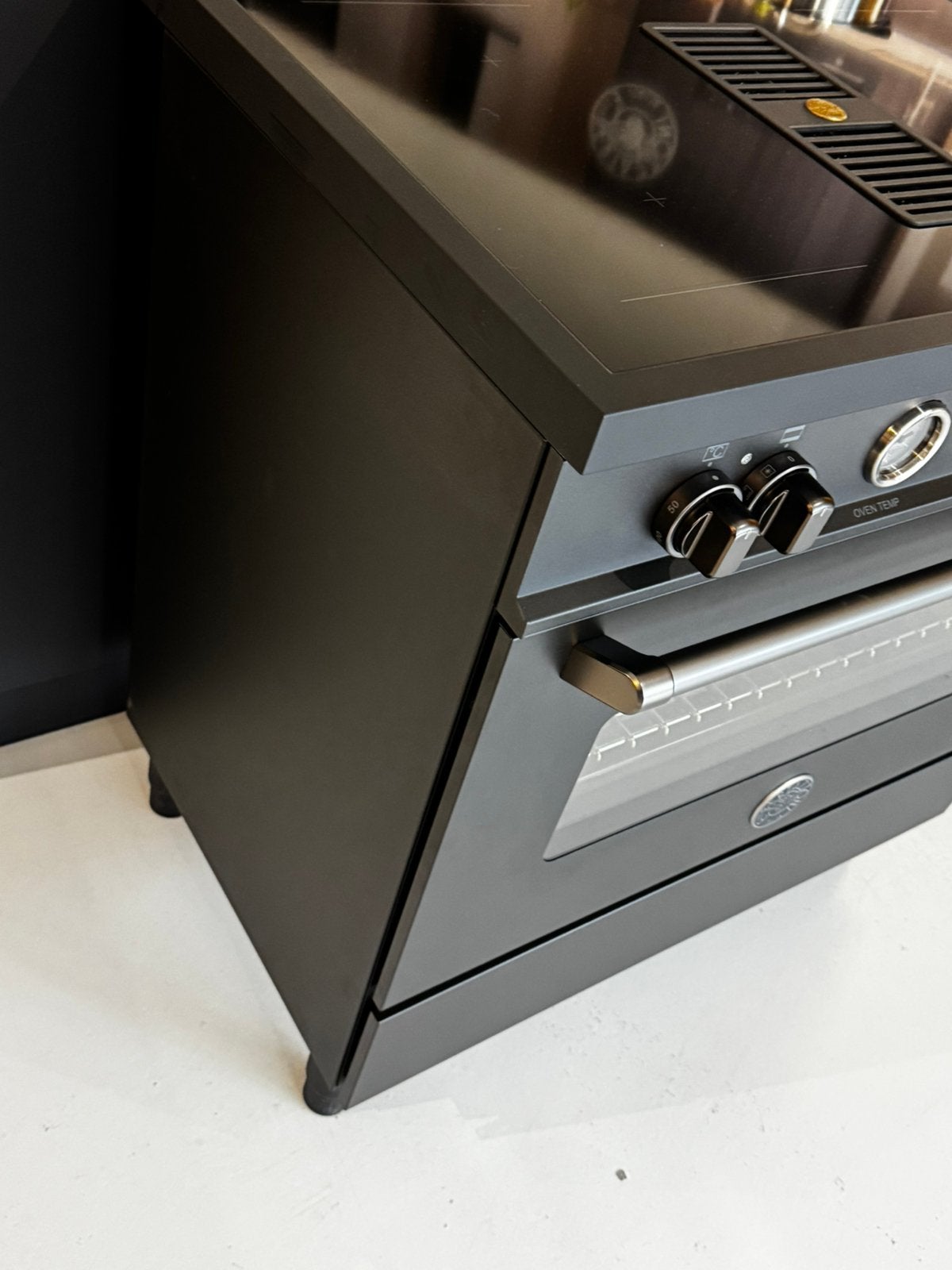 Bertazzoni Master AirTec fornuis, Ophalen, 60 cm of meer, Nieuw, 4 kookzones