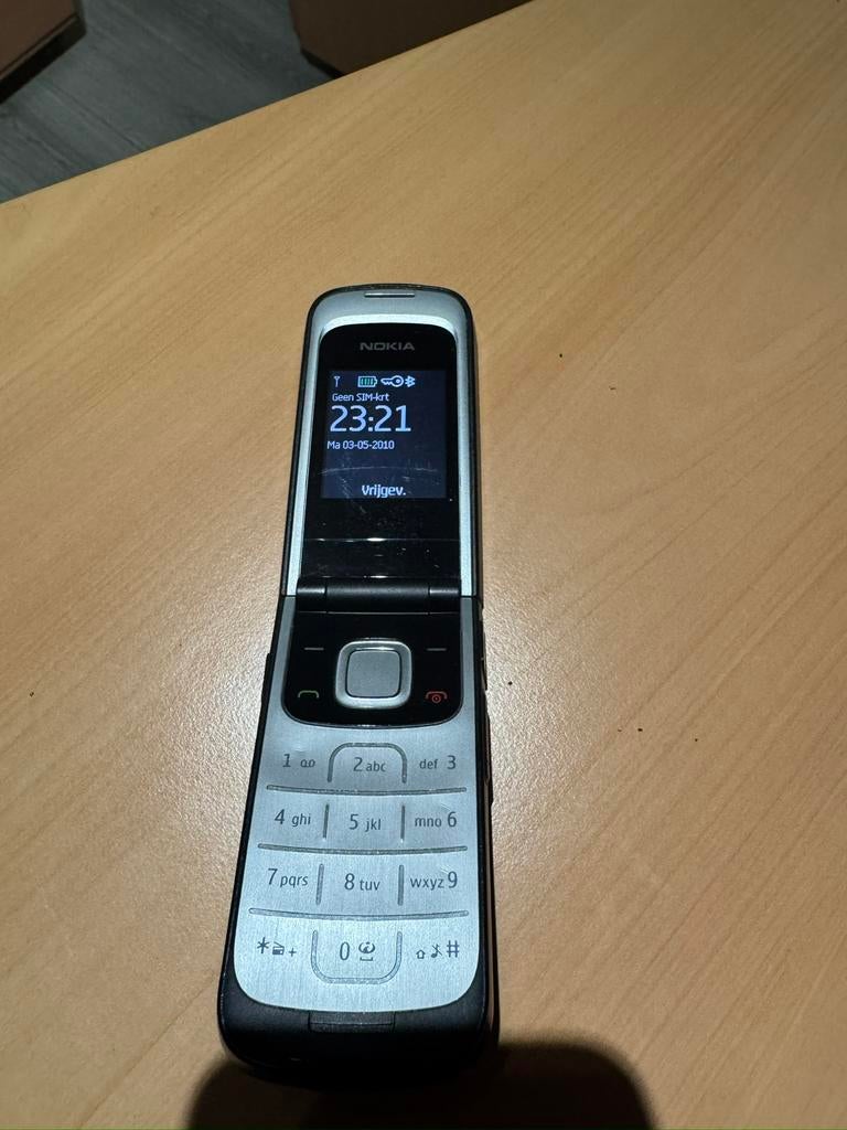 Nokia 2720 fold, Ophalen of Verzenden, Zo goed als nieuw, Zwart, Inklapmodel