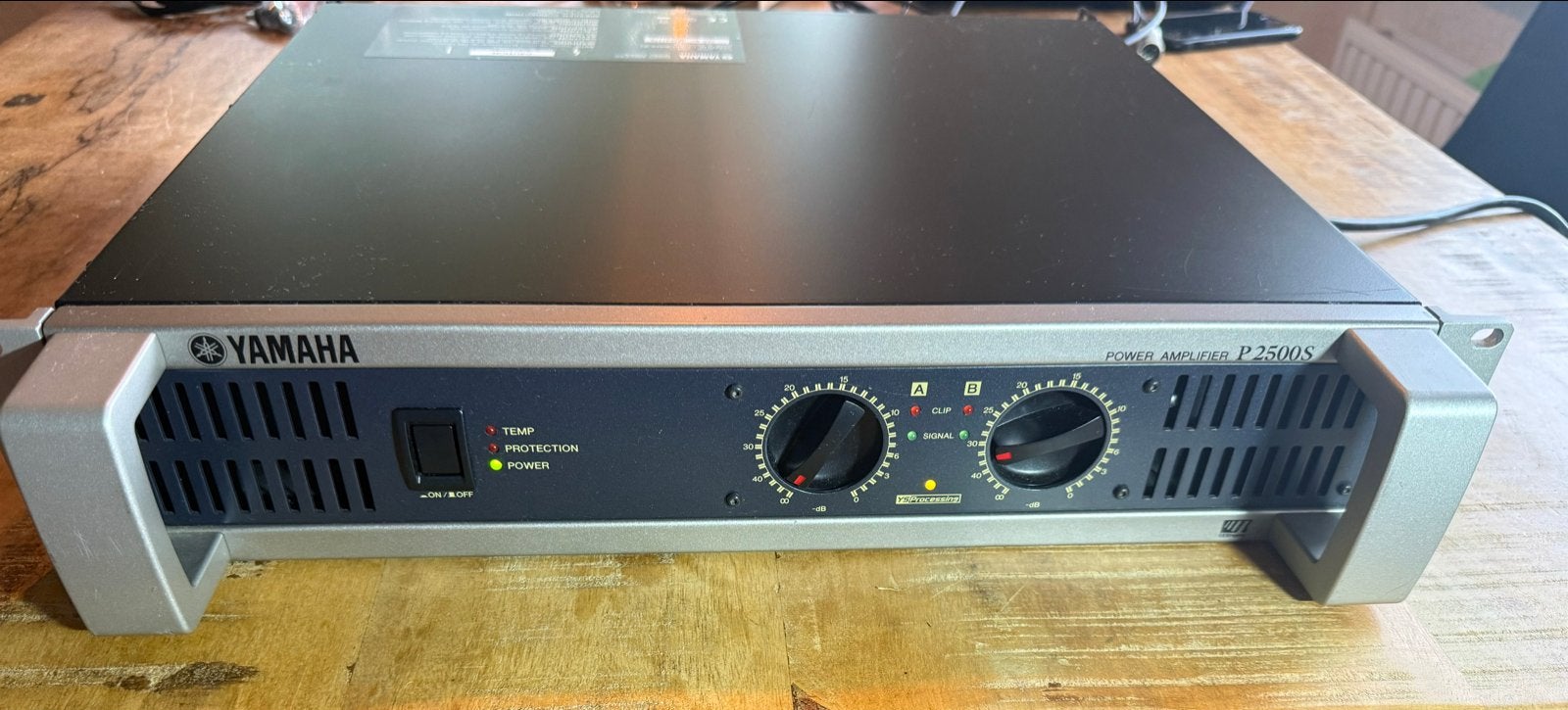 Yamaha P2500S Power Amplifier - Gebruikt, Ophalen, Gebruikt, Yamaha, 120 watt of meer