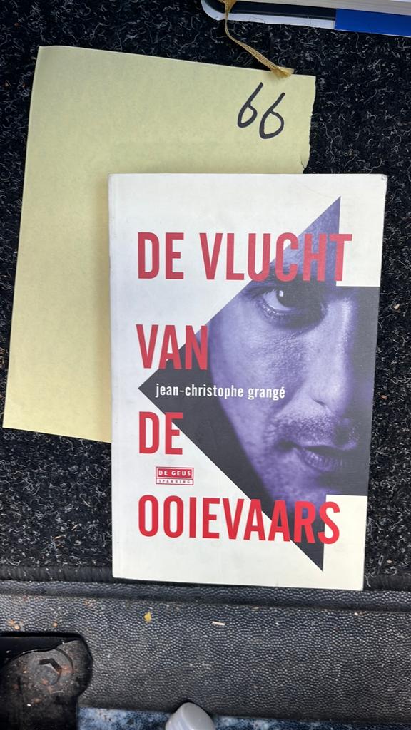 De Vlucht van de Ooievaars - Jean-Christophe Grangé, Ophalen of Verzenden, Zo goed als nieuw, Europa overig