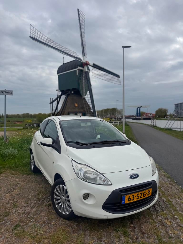 Ford Ka 1.2 Titanium X start/stop *nieuwe apk* boekjes*airco, Auto's, Ford, Bedrijf, Te koop, Ka, ABS, Airbags, Airconditioning