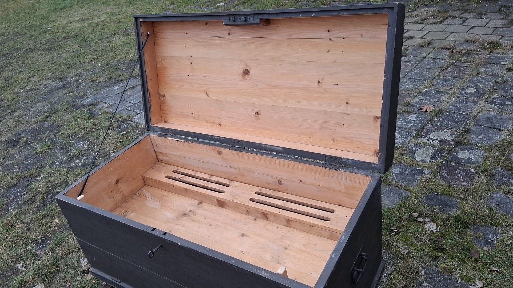 oude grote houten kist met deksel, Ophalen, Minder dan 50 cm, Gebruikt, 5 – 50