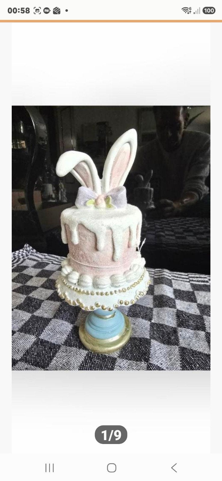 Leuke paasdecoratie in de vorm van een taart met konijnenore, Ophalen of Verzenden, Dier