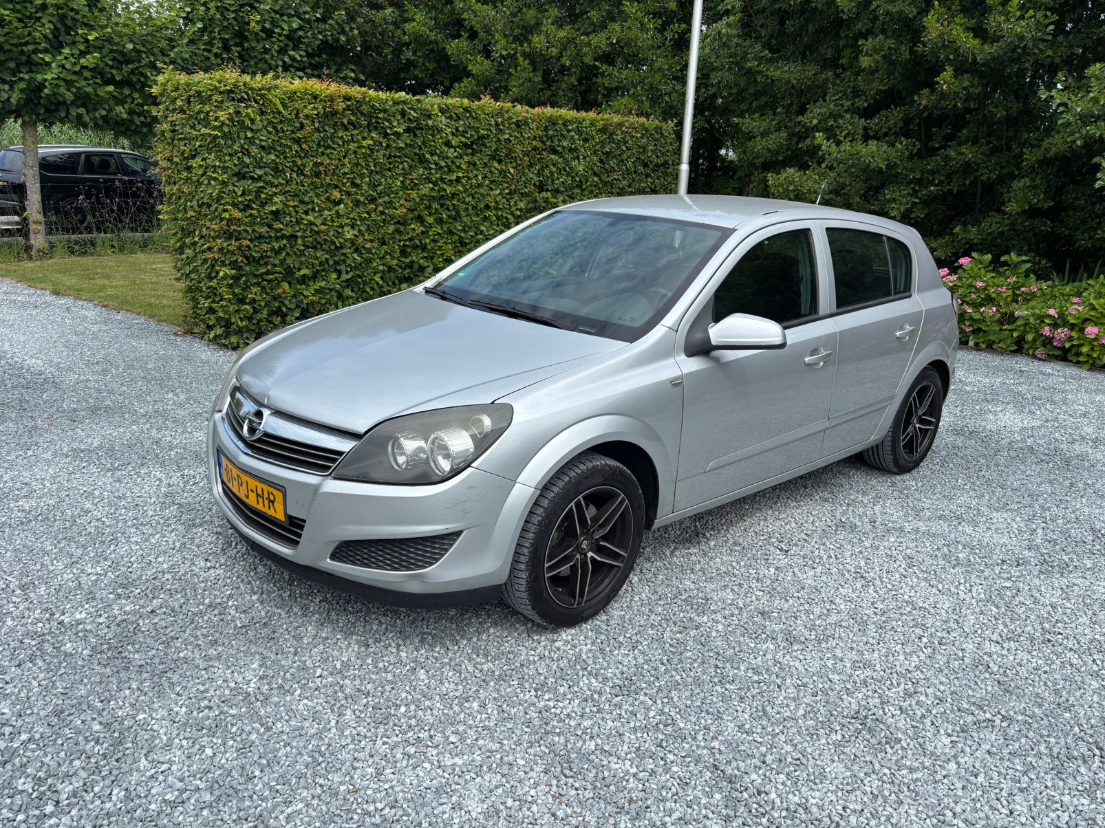 Opel Astra 1.4 16V 5D 2004 Grijs, Auto's, Voorwielaandrijving, Euro 5, Zwart, 4 cilinders