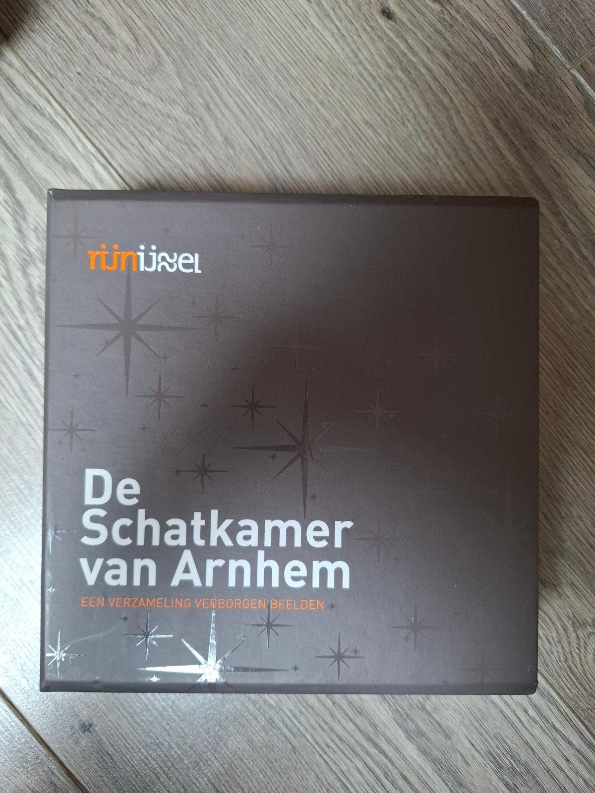 De Schatkamer van Arnhem: Beelden op Stand, Ophalen of Verzenden, Zo goed als nieuw, Beeldhouwkunst, Onbekend