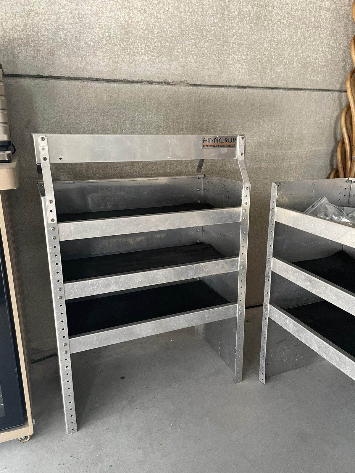 Set bedrijfswagen inrichting Finnerup, Auto-onderdelen, Interieur en Bekleding, Ophalen, Gebruikt