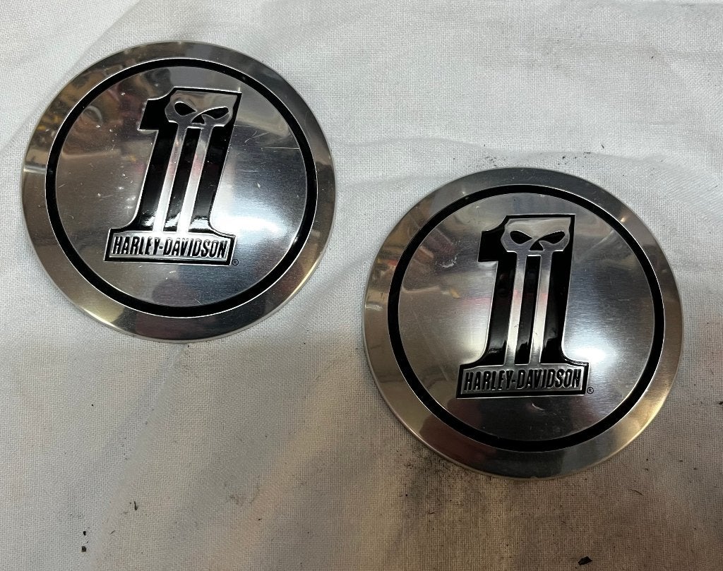 Harley benzinestop Number One Skull covers OEM-nr 99673-10, Motoren, Ophalen