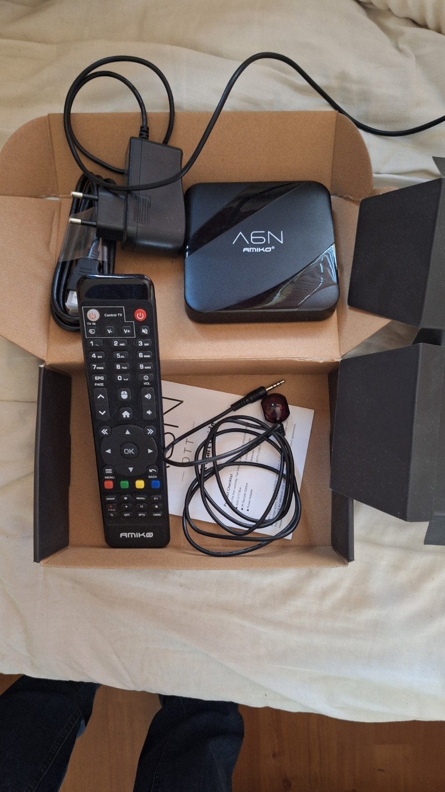 Amiko A6N OTT 4K UHD Android TV Box, Ophalen, Zo goed als nieuw, HDMI, Zonder harde schijf