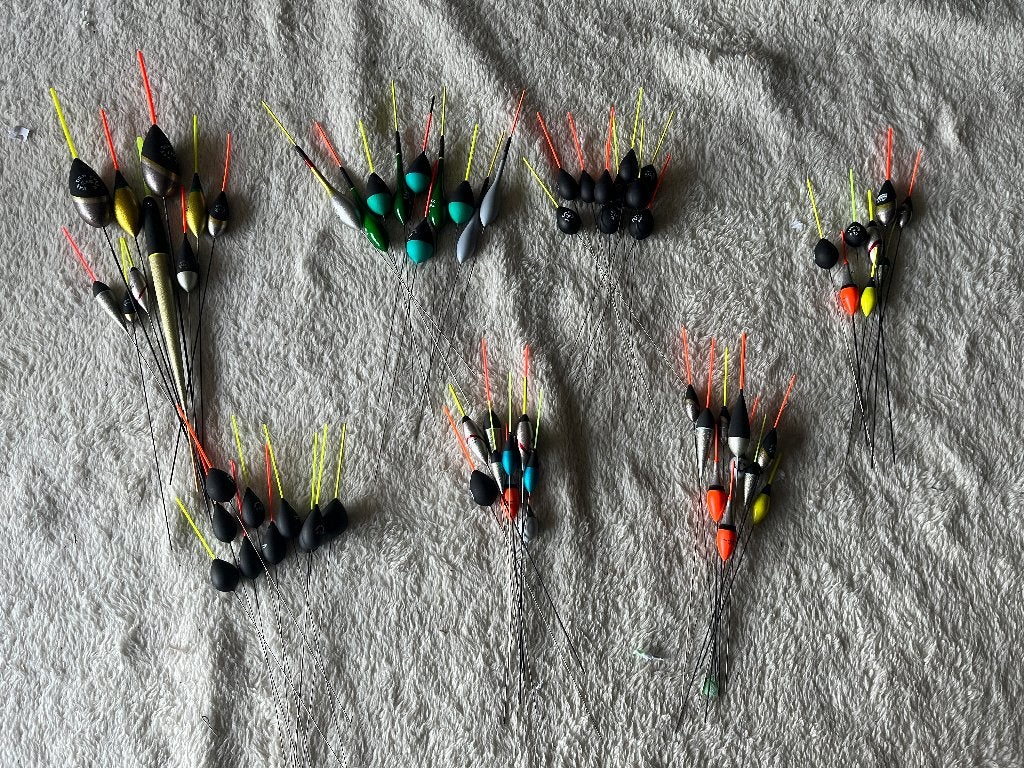 adv 901 /  NIEUW mixset 64 dobbers, Ophalen of Verzenden, Nieuw, Dobber of Lood