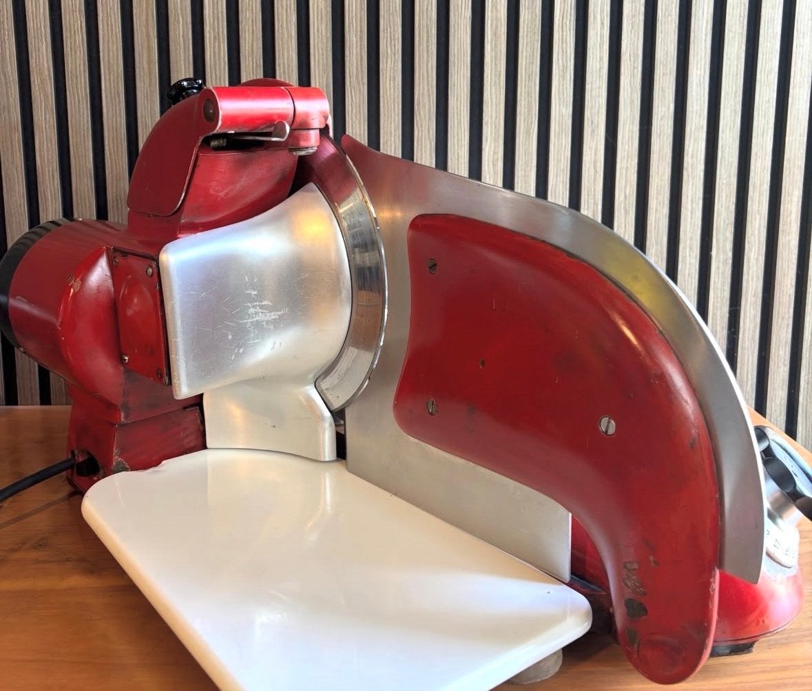 Iconische Berkel 114 vleessnijmachine uit 1947, Ophalen