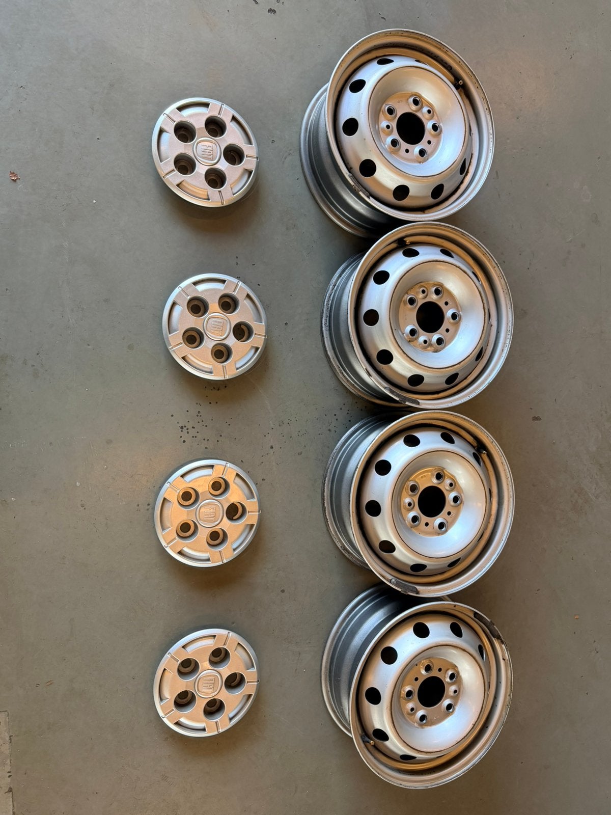 5x118 Fiat Ducato velgen, naafkappen, wielbouten 6J15H2., Ophalen, 15 inch, Velg(en), Zomerbanden