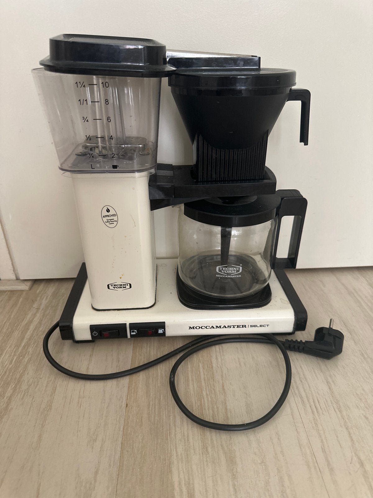 Moccamaster Select - Defect, voor de handige klusser, Witgoed en Apparatuur, Ophalen, 10 kopjes of meer, Koffiemachine, Gemalen koffie