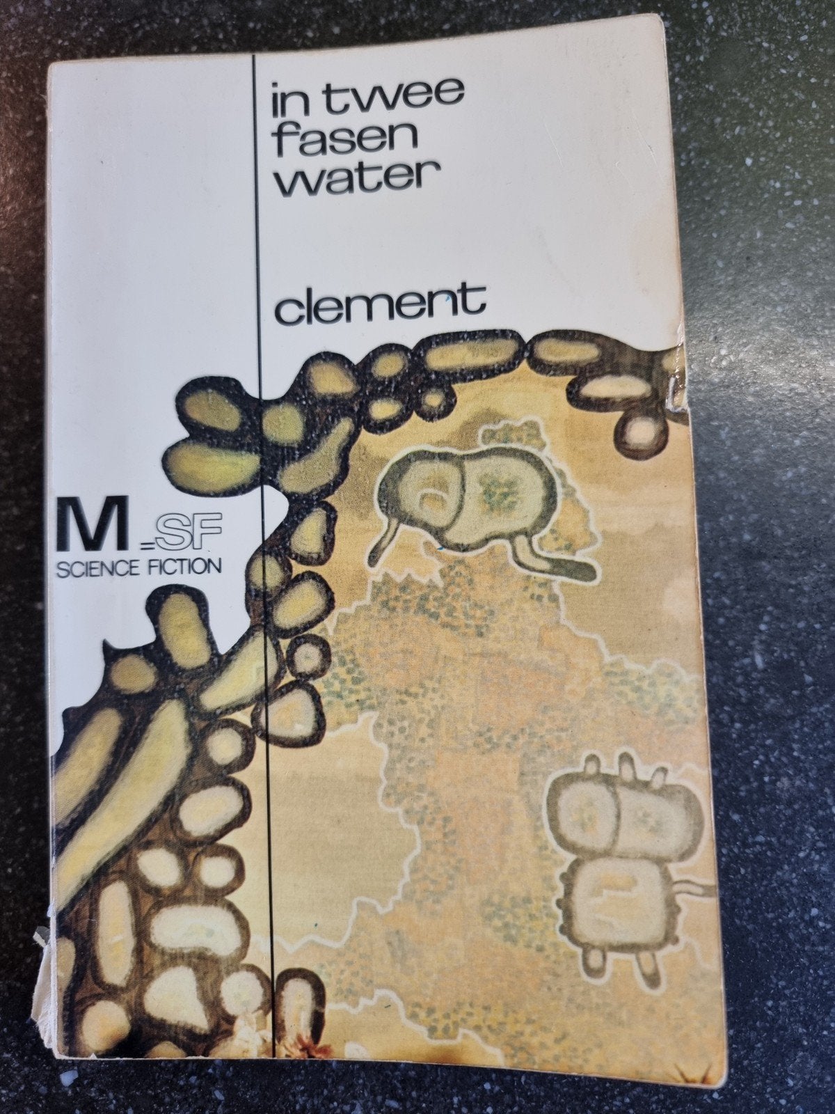 In Twee Fasen Water - Hal Clement (Science Fiction), Boeken, Ophalen of Verzenden