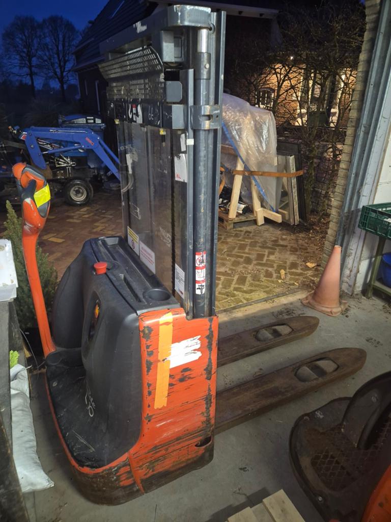 Linde L10 stapelaar 2,4m hoog 1000 kg incl transport, 1000 tot 2000 kg, Ophalen, Stapelaar