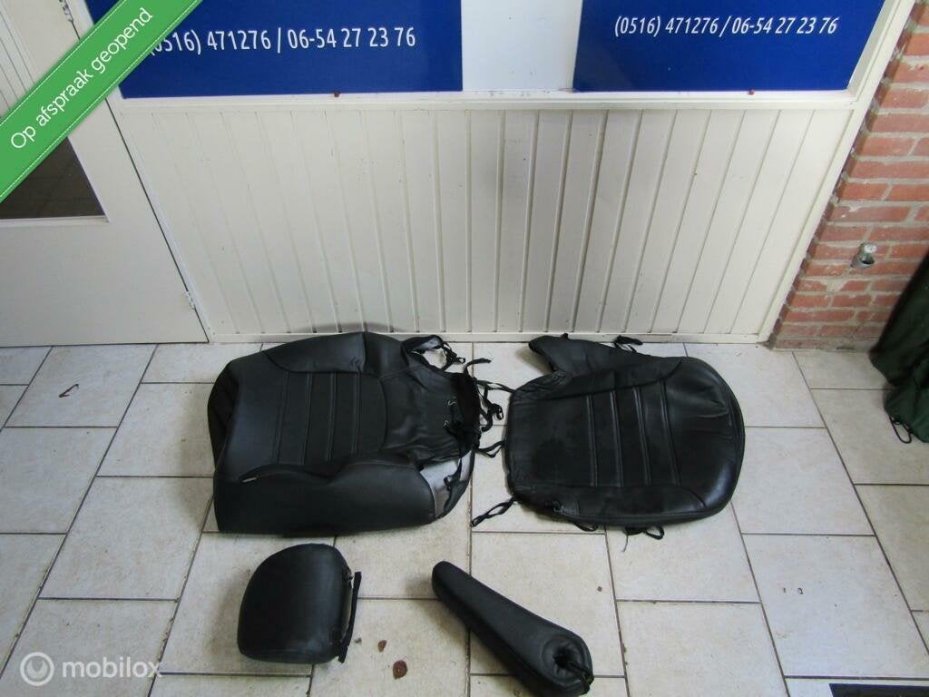 Bekleding stoel hoes rechtsvoor trafic talento vivaro nv300, Gebruikt, Renault, Ophalen of Verzenden, Renault