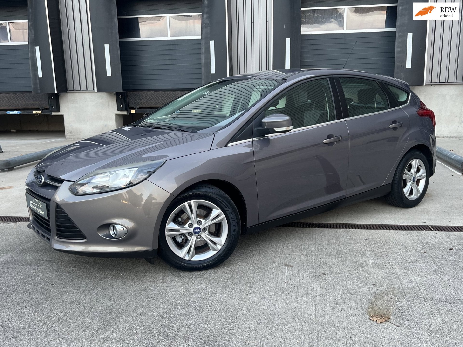 Ford Focus 1.0 EcoBoost Titanium, Champions league, Airco, N, Euro 5, Gebruikt, Zwart, Bruin