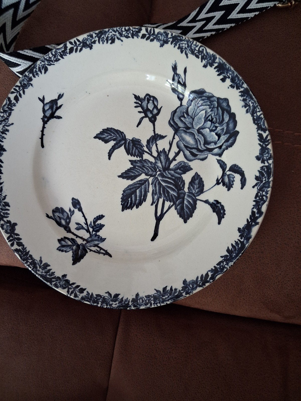 Antiek Frans-Engels bord met blauwe roos decoratie, Antiek en Kunst, Ophalen