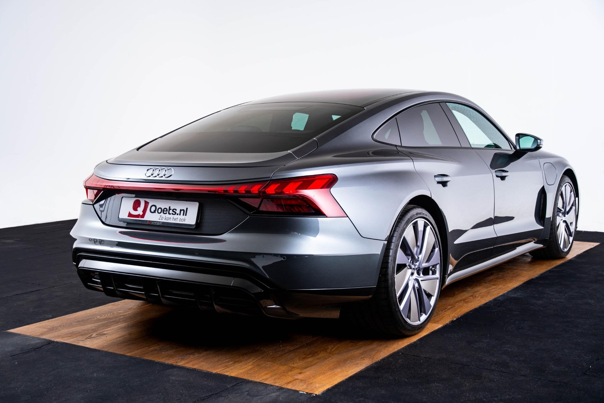 Audi e-tron GT 93 kWh B&O - Head up - Adaptive Cruise Assist, Auto's, Audi, Automaat, Zwart, 93 kWh, E-tron GT
