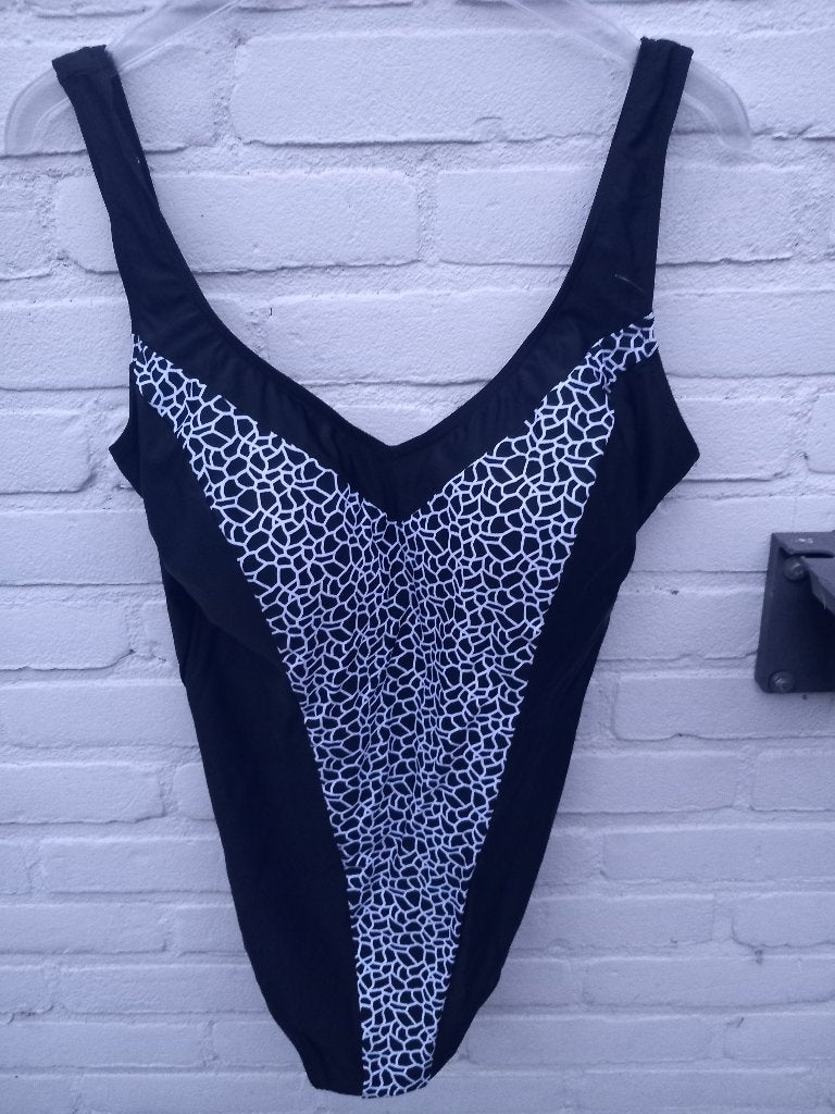 Naturana badpak maat 48 B/C cup  zwart/wit  NIEUW, Kleding | Dames, Badmode en Zwemkleding, Naturana, Zwart, Nieuw, Badpak