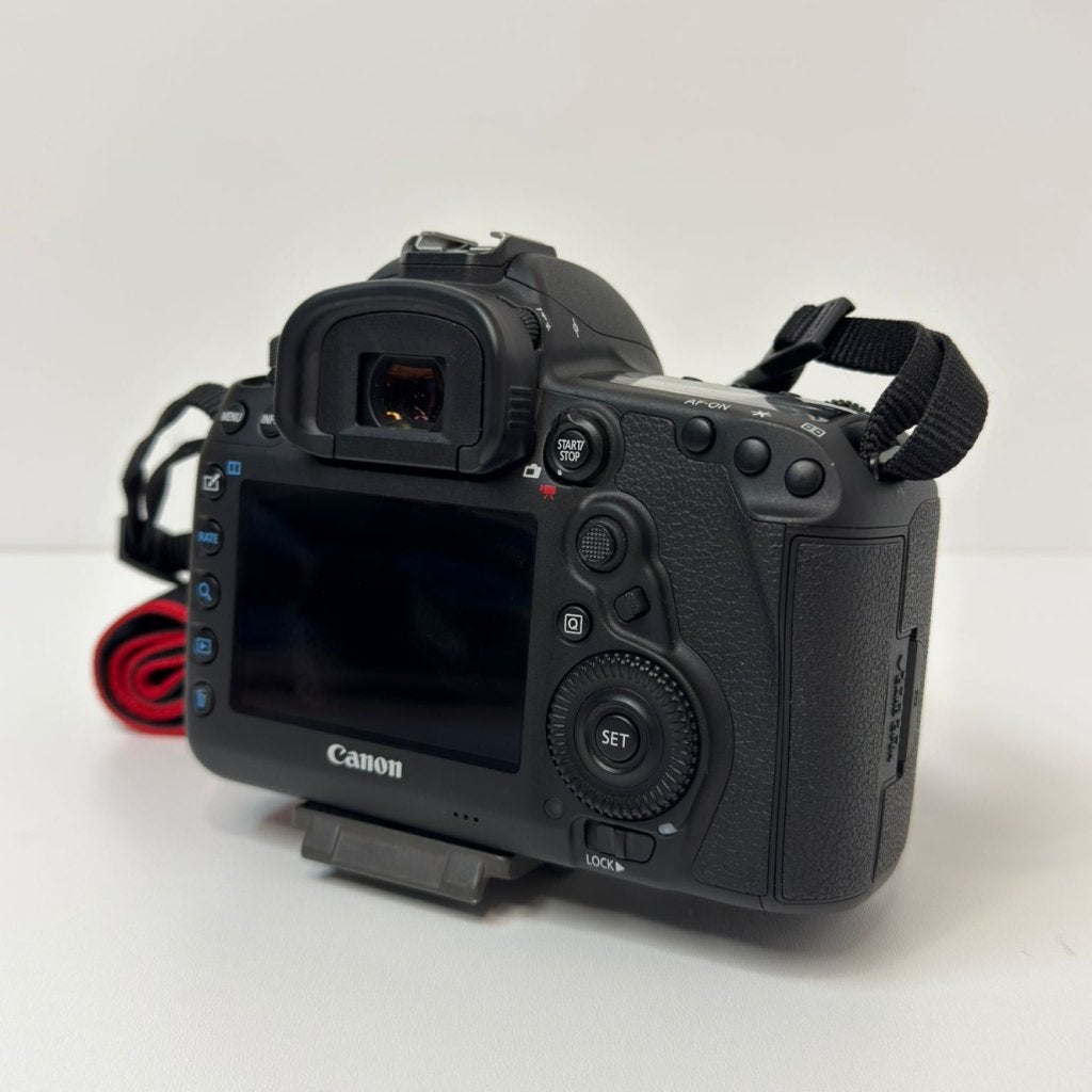 Canon EOS 5D Mark IV + EF 35mm lens | Zeer nette staat, Sony, Zo goed als nieuw, Support@sony.com, 1-7-1 Konan, Minato-ku
Tokyo 108-0075
Japan