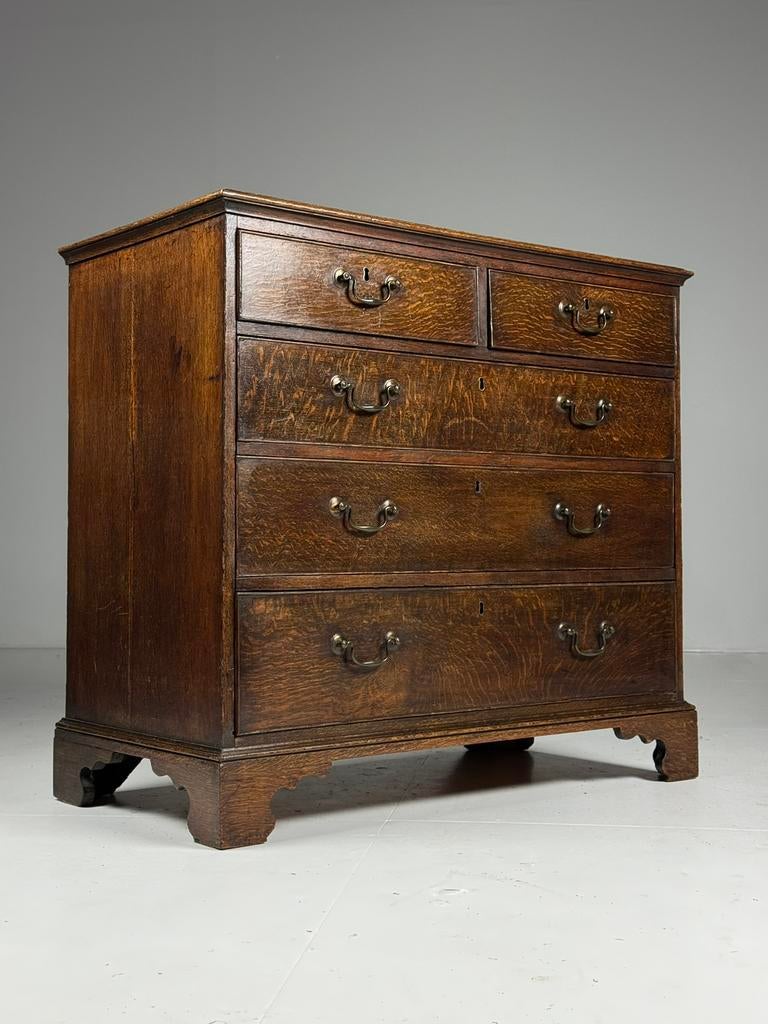 Engelse ladekast ca. 1780 eiken