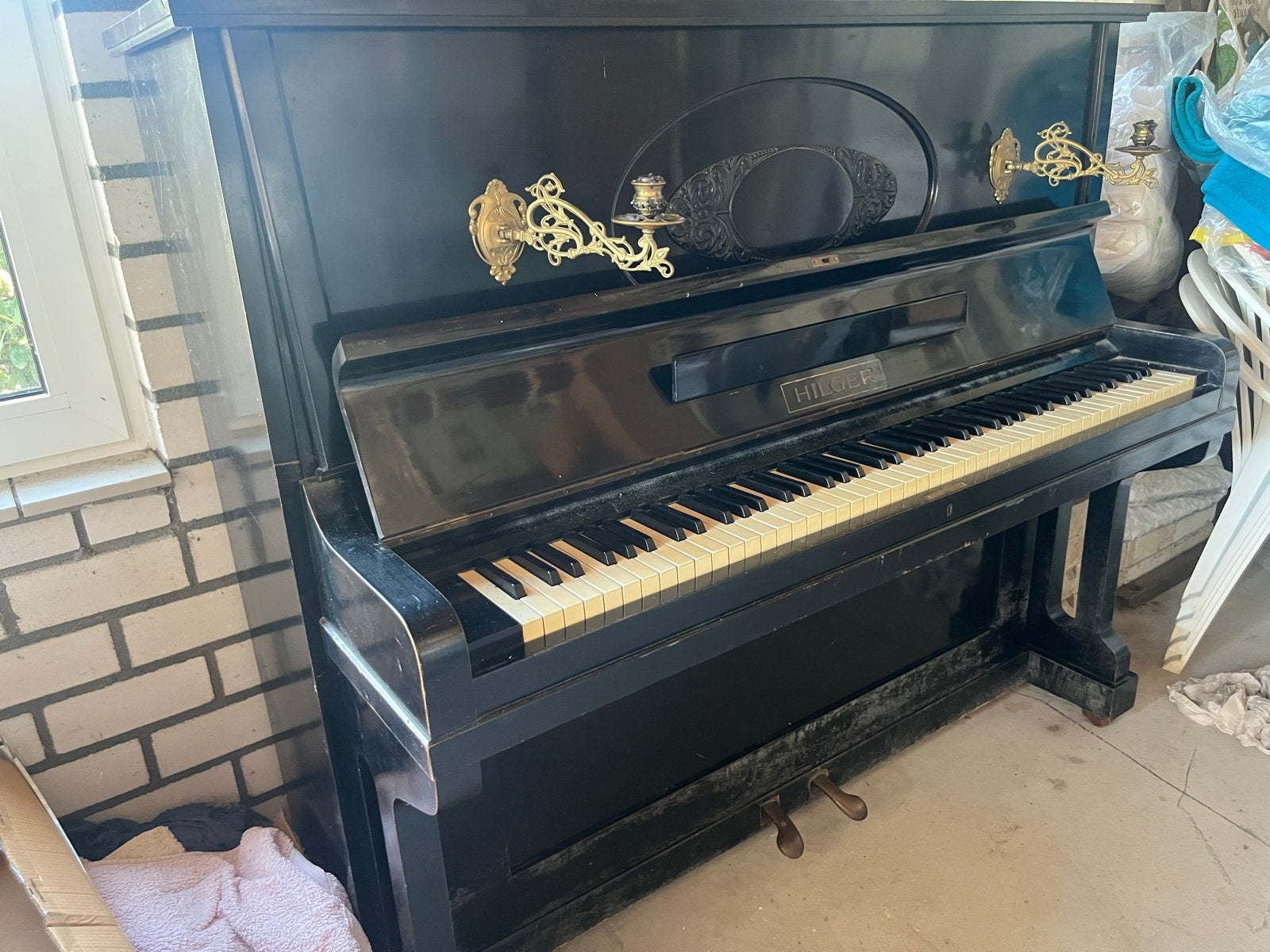 Hilger Piano - Achterkant moet opgeknapt worden, Ophalen, Gebruikt, Zwart, Piano