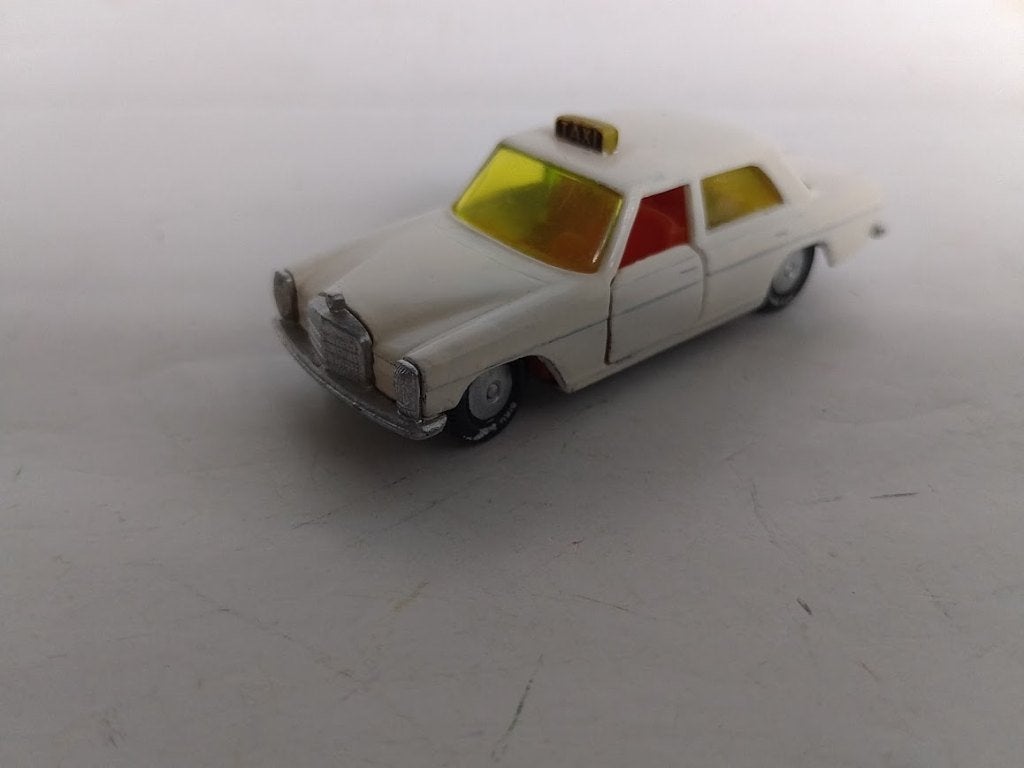Mercedes W 114 /8 Taxi, Siku nr V 309, Ophalen of Verzenden, Zo goed als nieuw, Auto