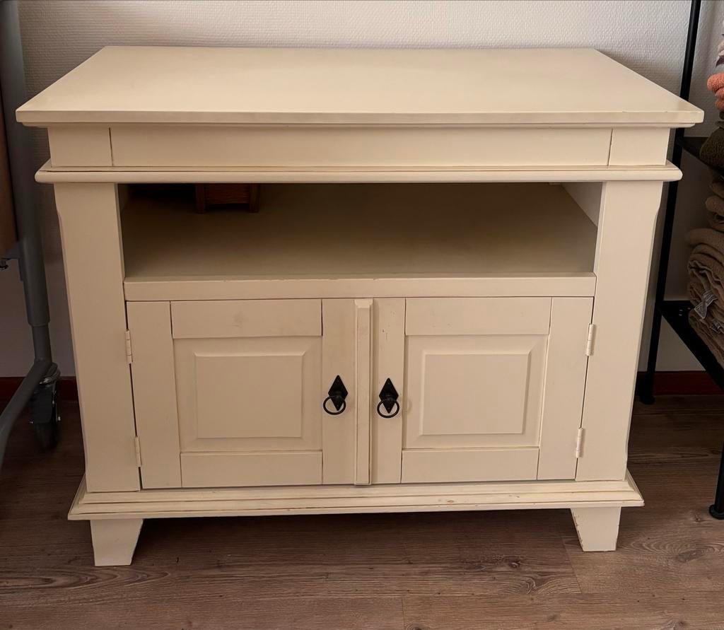 Gratis Crèmekleurig TV-meubel met opbergruimte, Huis en Inrichting, Kasten | Televisiemeubels, Gebruikt, Minder dan 100 cm, 100 tot 150 cm