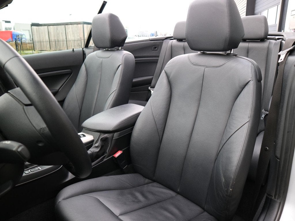 BMW 2-Serie Cabrio 220i Stoelverwarming | Cruisecontrol | PD, Gebruikt, 4 cilinders, 4 stoelen, Handgeschakeld