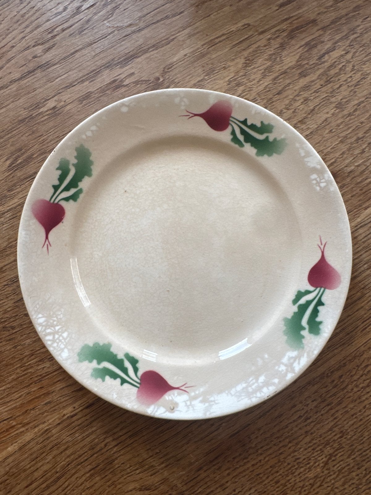 Vintage aardewerk bordje met radijs decoratie, Antiek en Kunst, Antiek | Servies los, Ophalen of Verzenden
