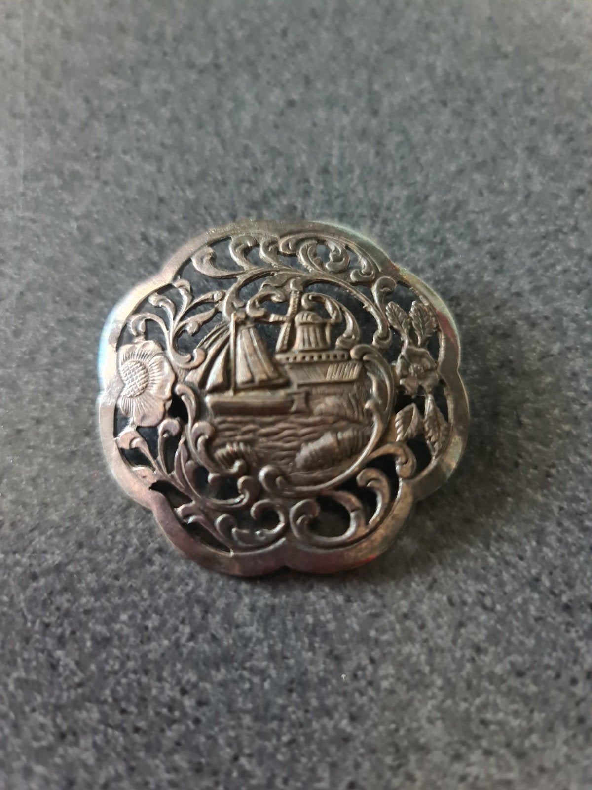 antieke broche, Ophalen of Verzenden, Gebruikt, Zilver, Overige materialen
