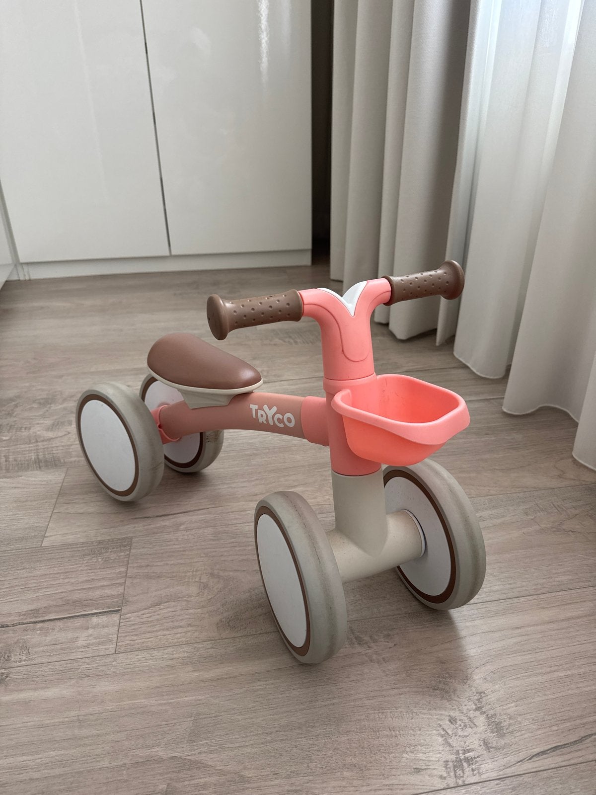 Roze loopfietsje voor peuters - Tryco, Ophalen, Gebruikt, Minder dan 16 inch