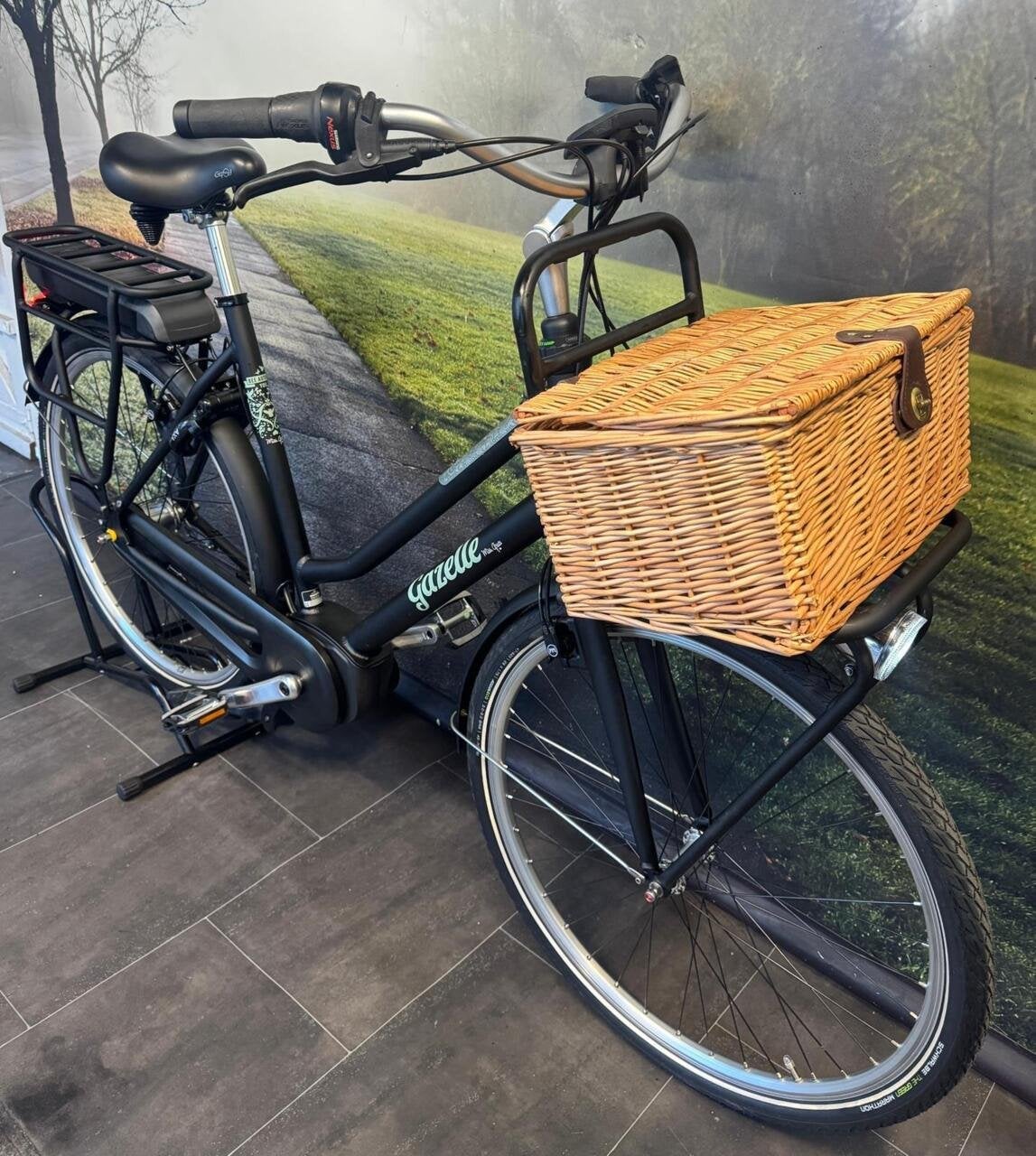 Gazelle Miss Grace C7 Electrische fiets – Bosch Middenmoto, Koninklijke Gazelle N.V., Info@gazelle.nl, Wilhelminaweg 8, 6951 BP Dieren