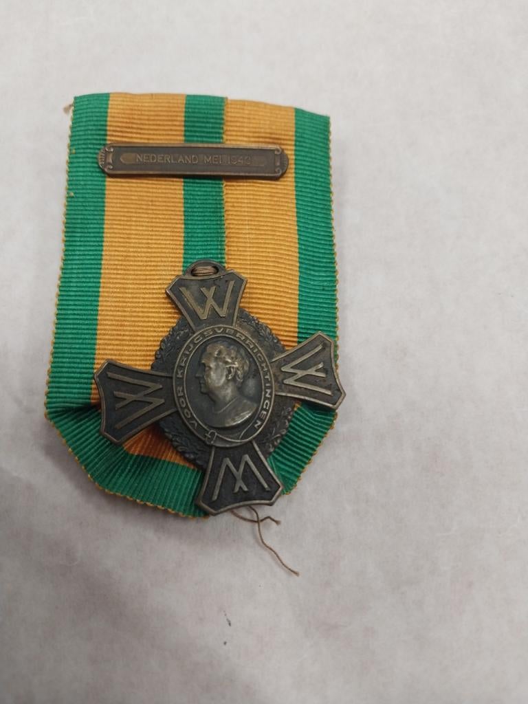 Medaille voor krijgsverrichtingen, Verzamelen, Ophalen of Verzenden, Landmacht, Nederland, Lintje, Medaille of Wings