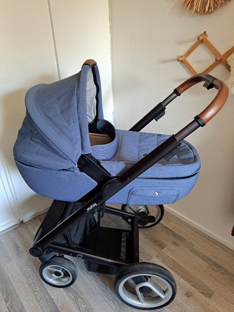 Kinderwagen mutsy i2, Ophalen, Gebruikt, Verstelbare duwstang, Combiwagen