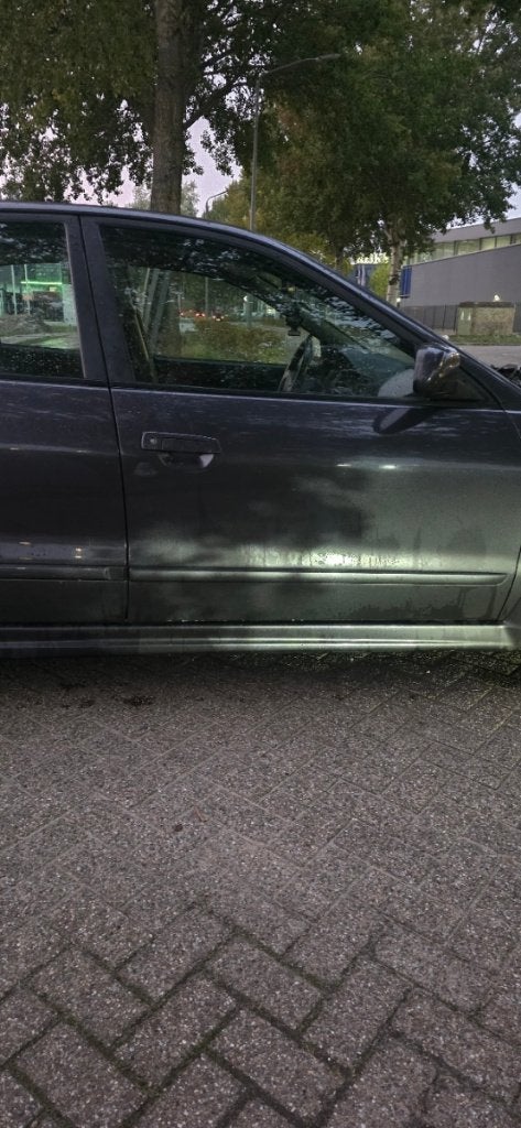 Mitsubishi Galant 2.0 Comfort 2003 - schadeauto, Auto's, Voorwielaandrijving, Stof, Zwart, 4 cilinders