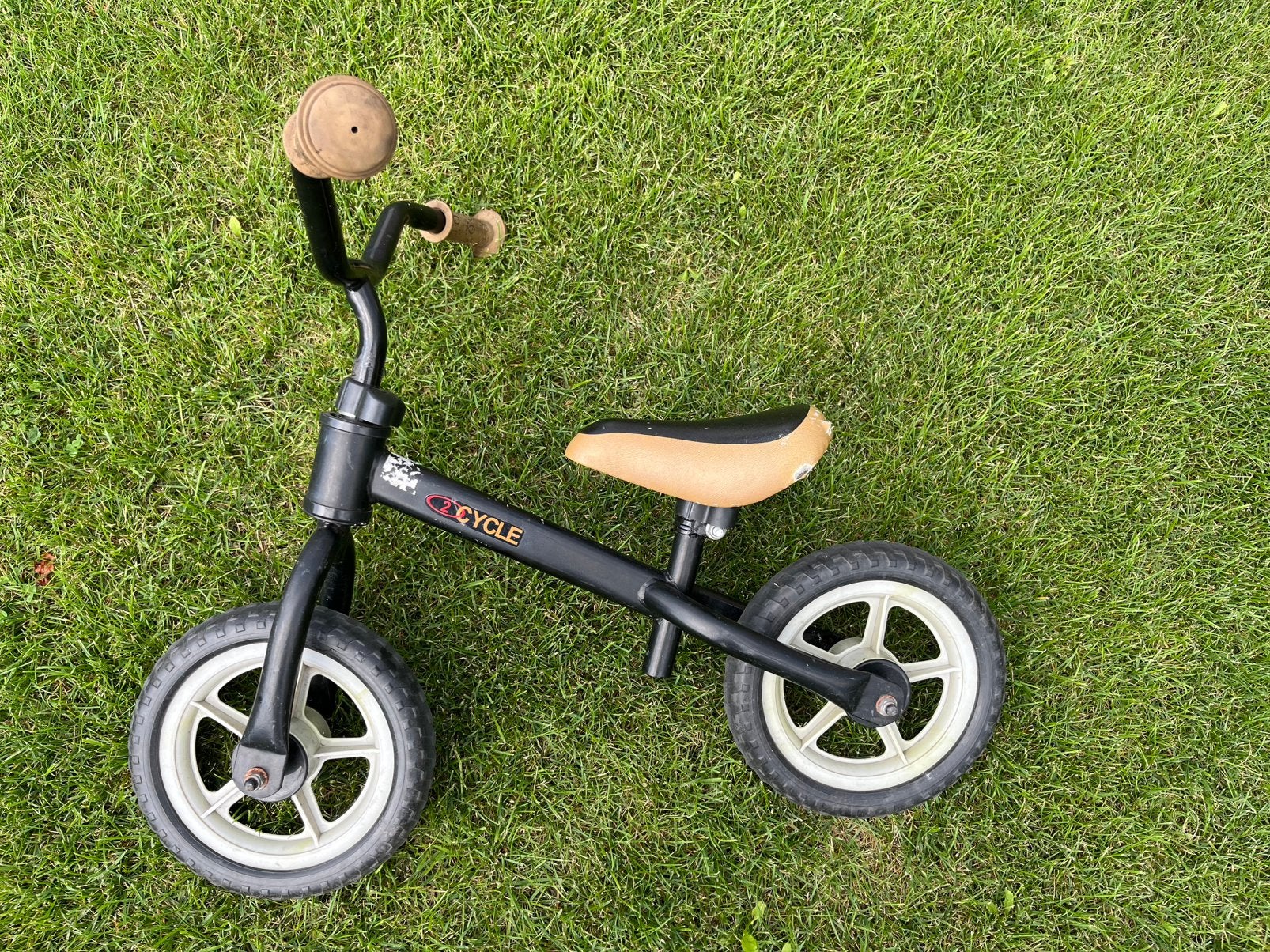 Lief klein loop fietsje voor de kleine  / merk 2Cycle, Ophalen, Gebruikt, Loopfiets