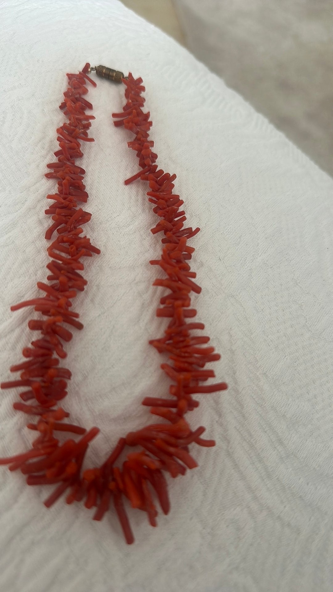 Bloedkoralen ketting, Ophalen of Verzenden, Zo goed als nieuw, Oranje, Steen of Mineraal