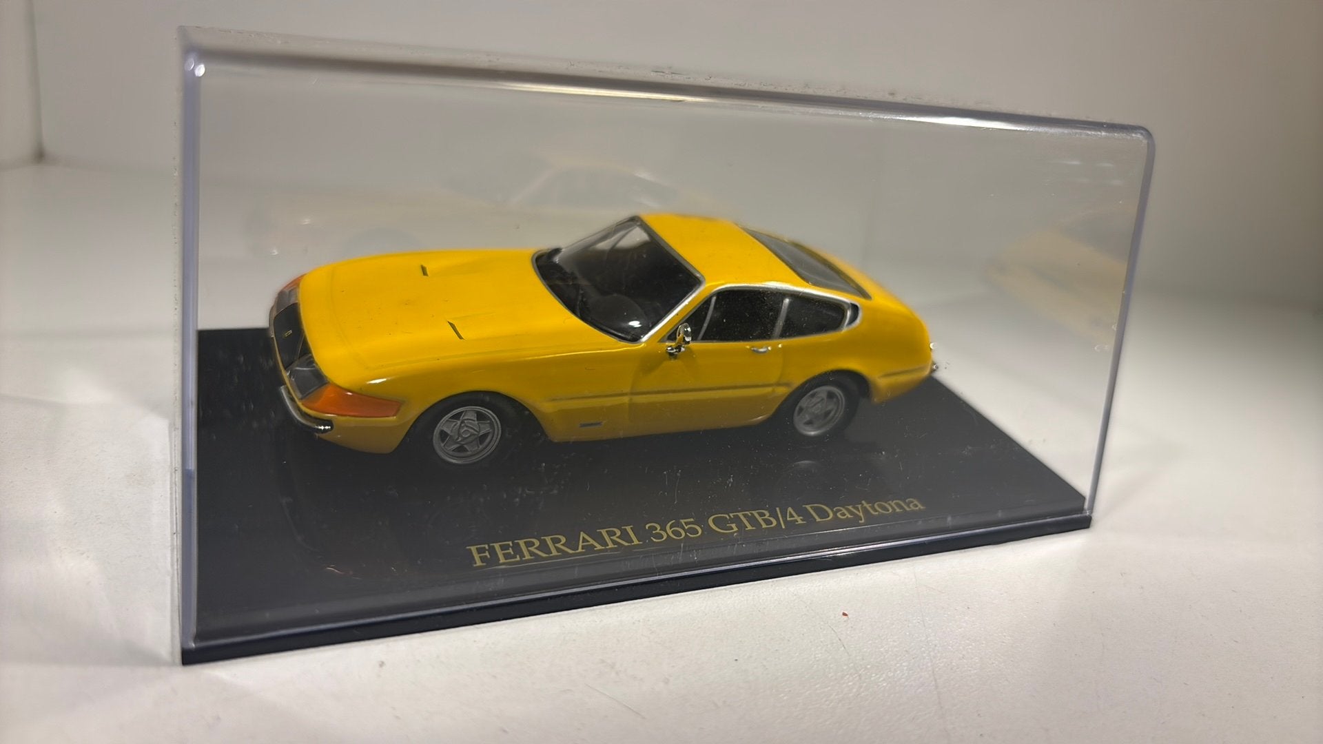 Ferrari 365 gtb/4 daytona atlas 1.43, Overige merken, Auto, Ophalen of Verzenden, A