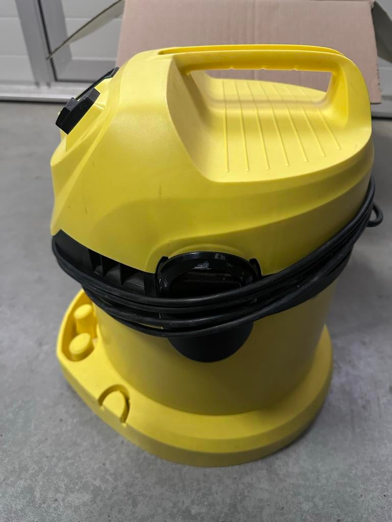 Kärcher WD 2 Plus V-12/4/18 nat- en droogzuiger, ., Ophalen of Verzenden, Zo goed als nieuw, .