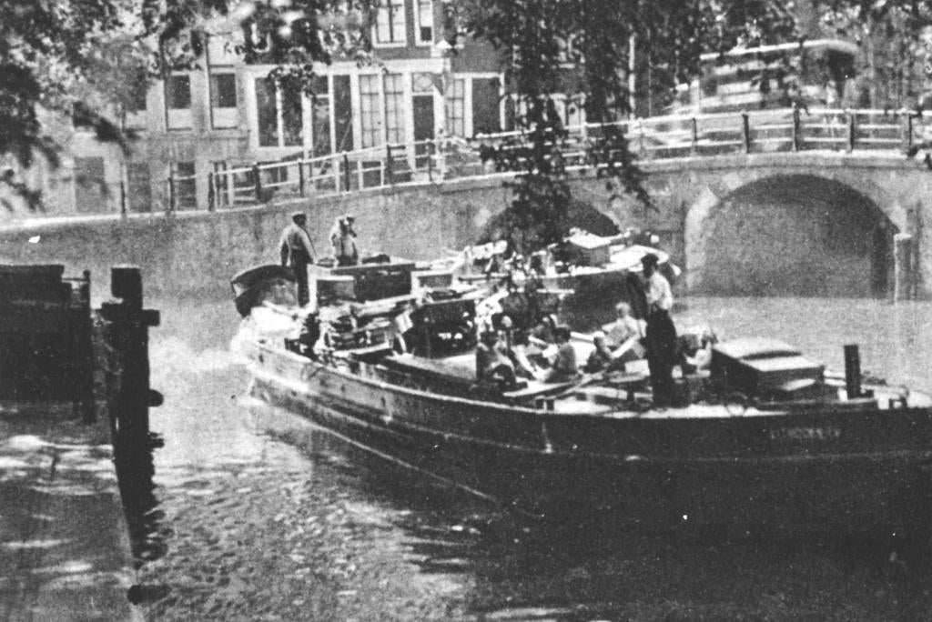 967348 Amsterdam Heerengracht b d Leidsegracht schip 1954, Ophalen of Verzenden, 1940 tot 1960, Gelopen, Noord-Holland