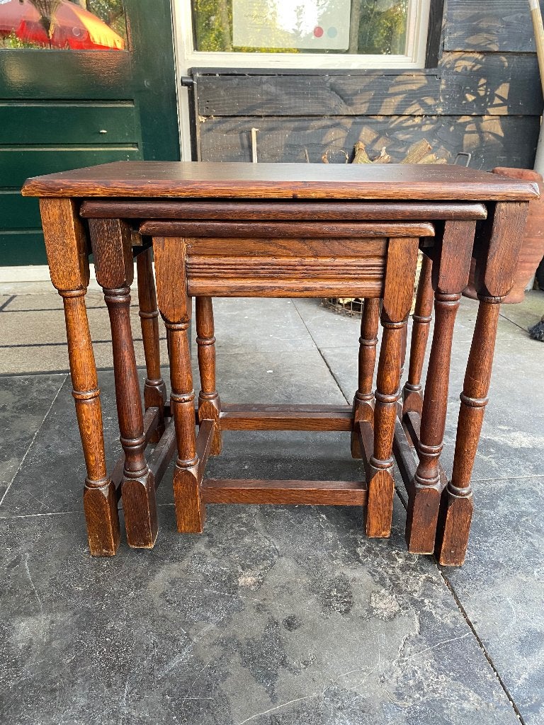 3 eiken bijzettafeltjes ( nest-tafels), Minder dan 55 cm, Gebruikt, Rechthoekig, Hout