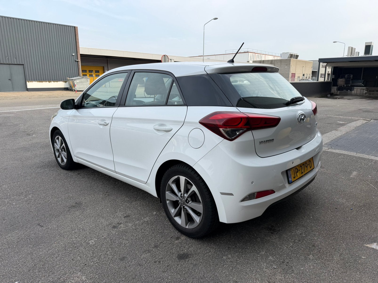 Hyundai i20