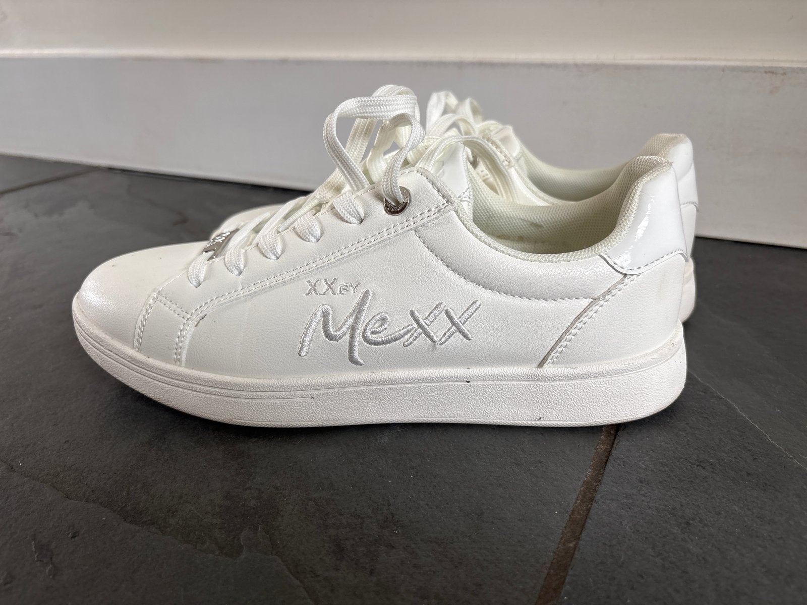Mexx sneakers zo goed als nieuw, Ophalen of Verzenden, Zo goed als nieuw, Wit, Sneakers of Gympen