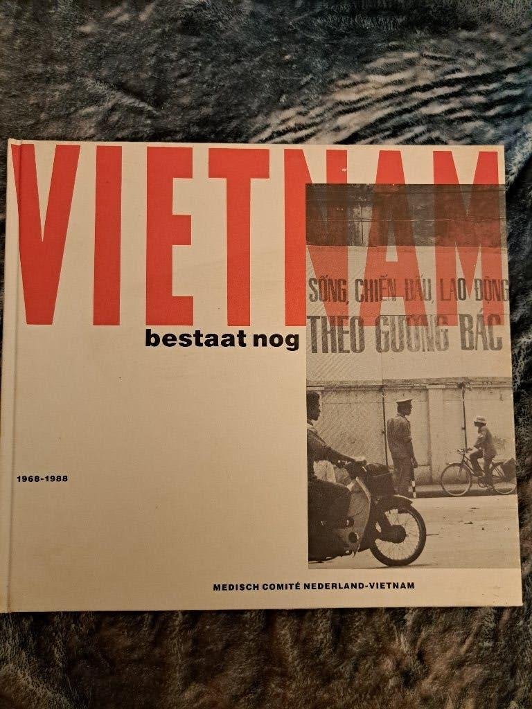 Vietnam Bestaat Nog, Ophalen of Verzenden, Zo goed als nieuw, Medisch Comité Nederland-Vietnam, Azië