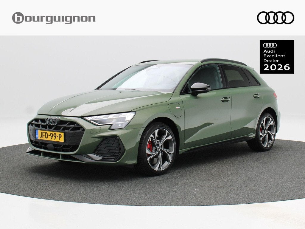 Audi A3 Sportback 45 TFSi e 272 Pk S-Line Competition | Trek