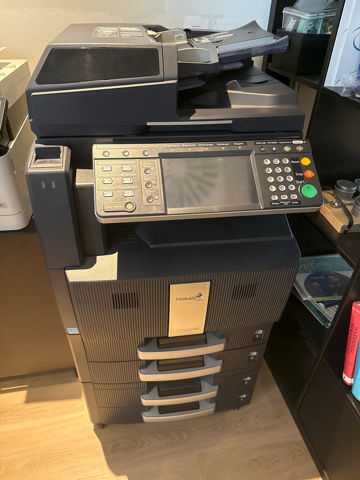 Kyocera TASKalfa Multifunctionele Printer/Kopieermachine, Ophalen, Gebruikt, All-in-one, Kleur printen
